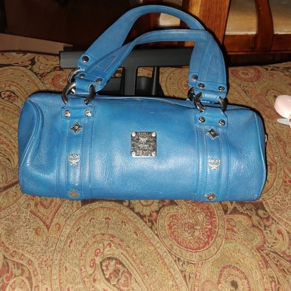MCM papillon blue pebbled leather bag. 01709 MSRP$999 EUC - Picture 1 of 16
